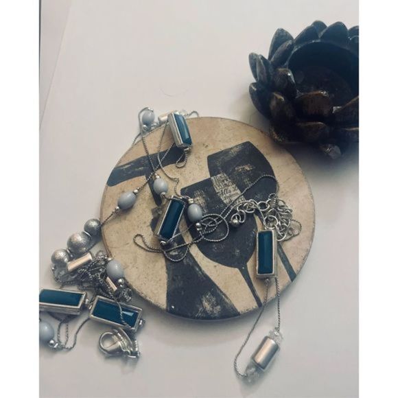 PRETTY BLUE BOHO STONE LAYERED NECKLACE - Picture 6 of 7